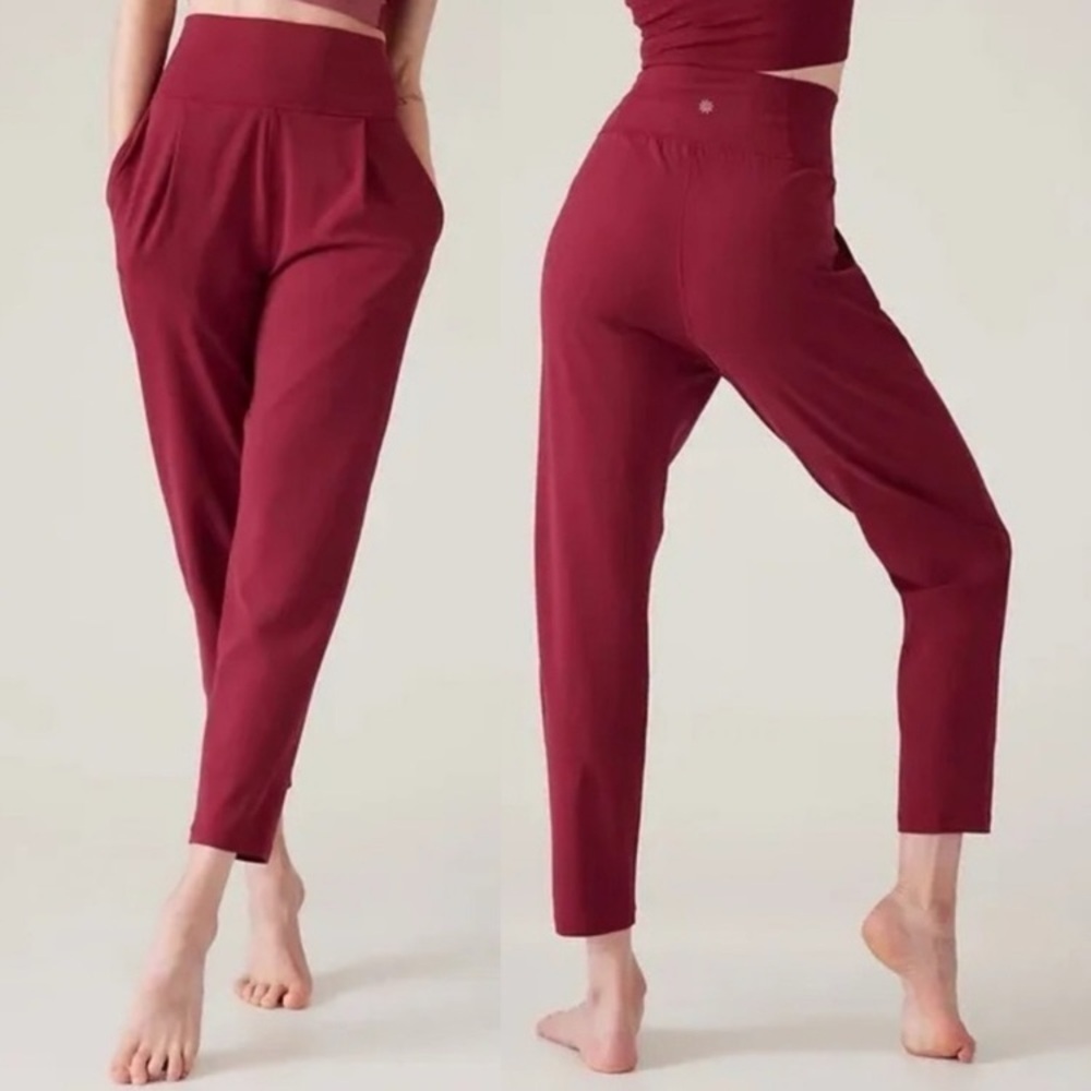 NWOT Athleta Elation Yoga Pants High Rise Coffeeberry Red Joggers Size Small‎